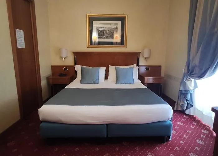 Otel Miami 3*